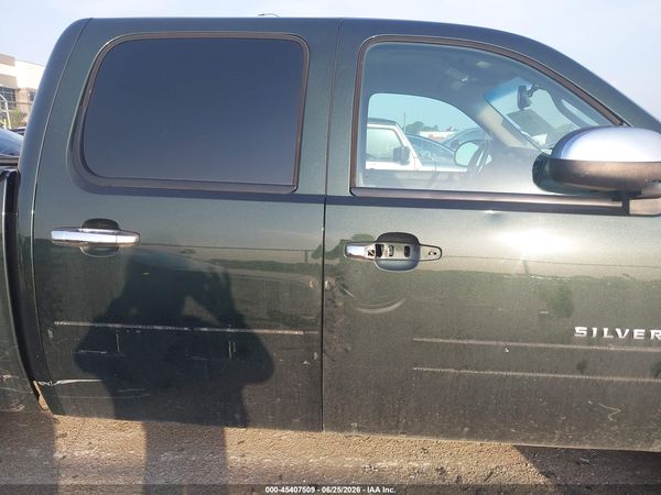 2013 CHEVROLET SILVERADO 1500 LT — I116