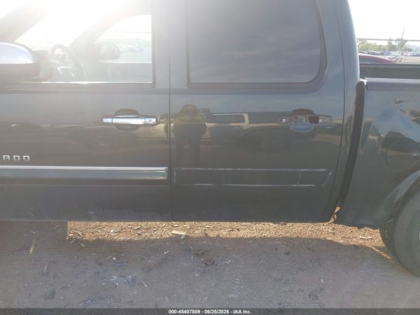 2013 CHEVROLET SILVERADO 1500 LT — I117