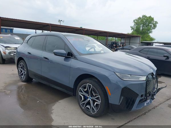 2025 BMW IX XDRIVE50