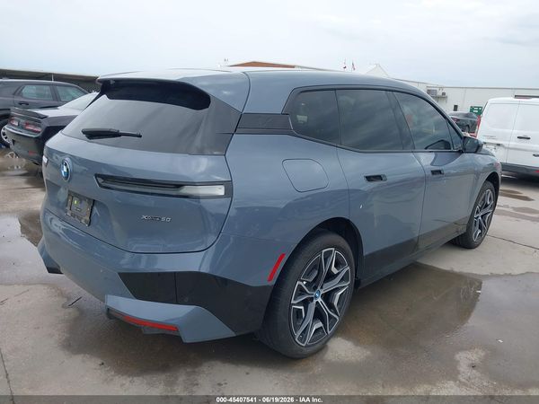 2025 BMW IX XDRIVE50