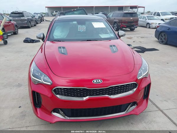 2018 KIA STINGER GT1