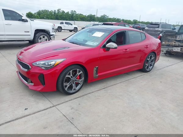 2018 KIA STINGER GT1