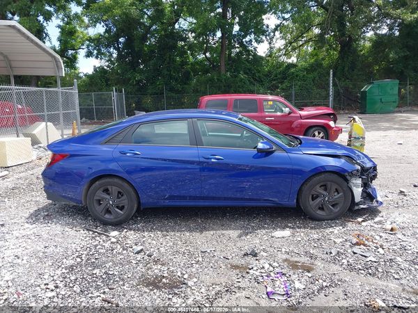 2022 HYUNDAI ELANTRA SEL
