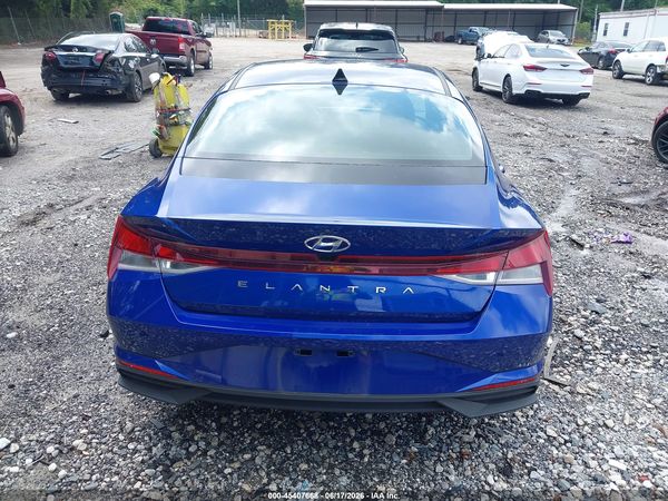2022 HYUNDAI ELANTRA SEL