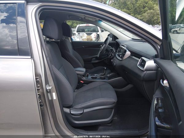 2017 KIA SORENTO 2.4L LX