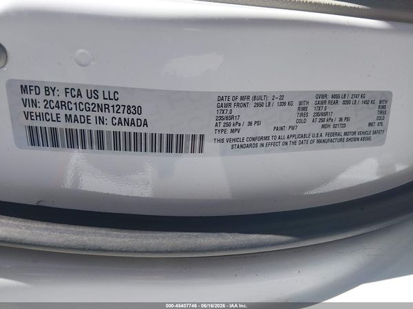 2022 CHRYSLER VOYAGER LX