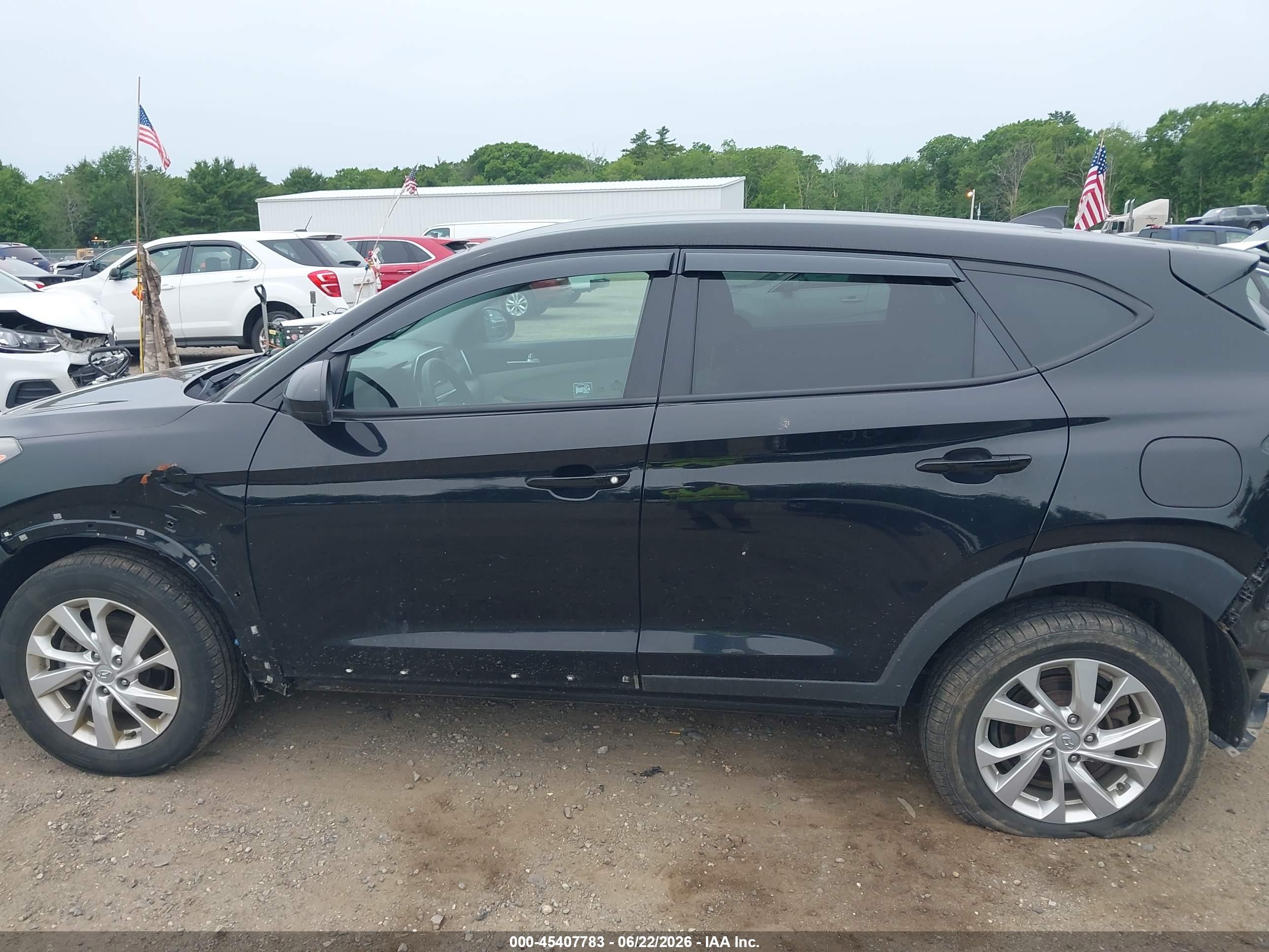 2020 HYUNDAI TUCSON SE