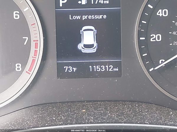 2020 HYUNDAI TUCSON SE
