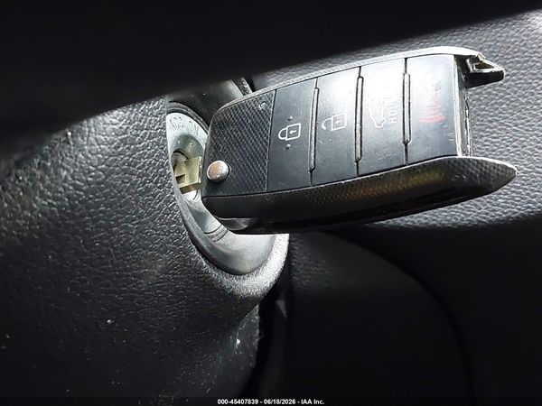 2016 KIA SORENTO 2.4L LX