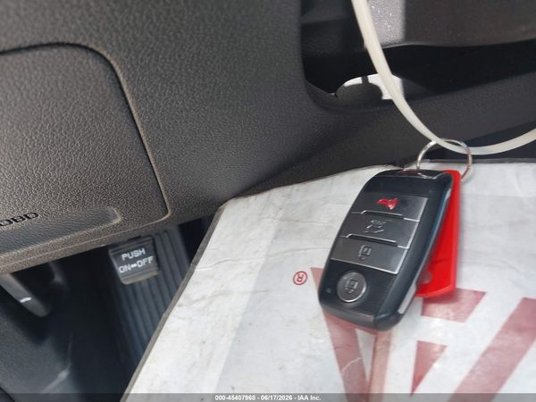 2017 KIA SORENTO 2.4L LX
