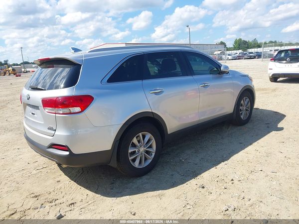 2017 KIA SORENTO 2.4L LX