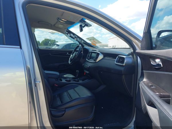 2017 KIA SORENTO 2.4L LX