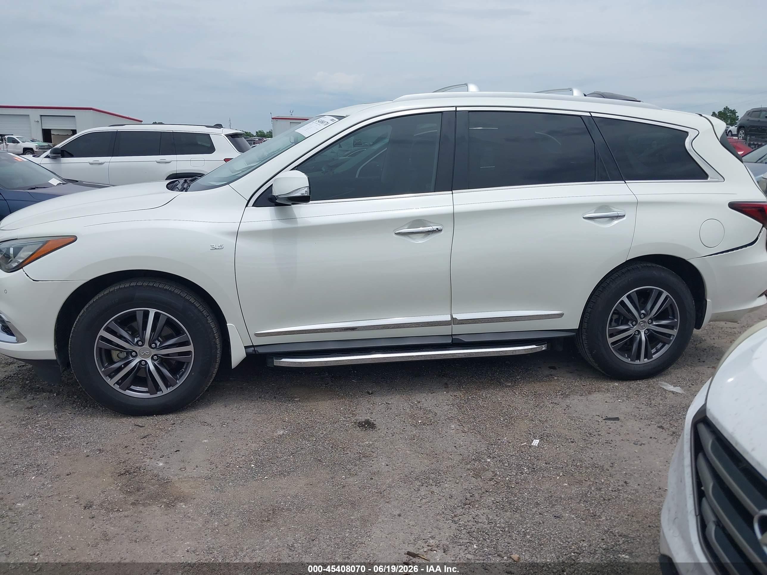 2017 INFINITI QX60