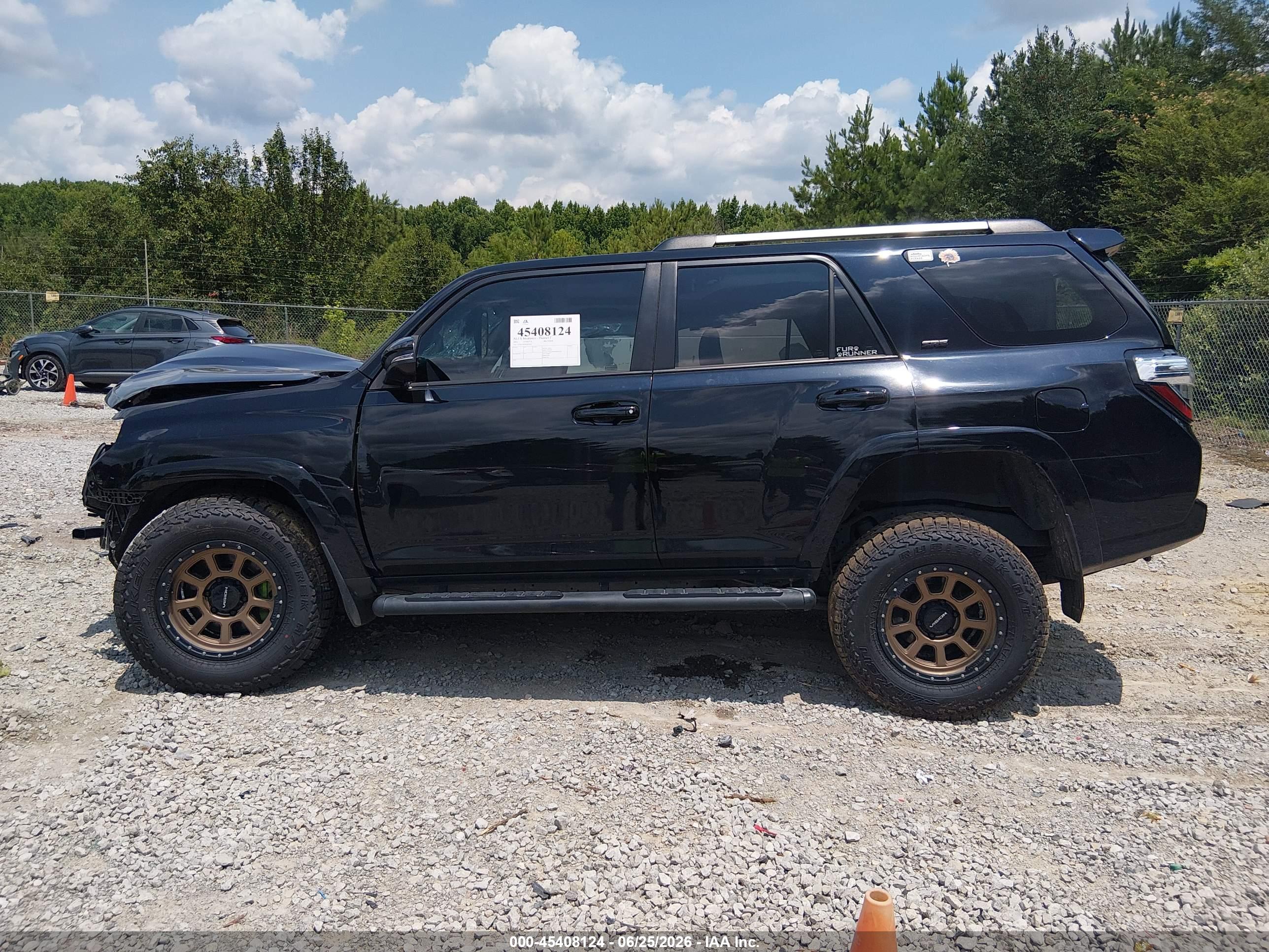 2022 TOYOTA 4RUNNER SR5 PREMIUM