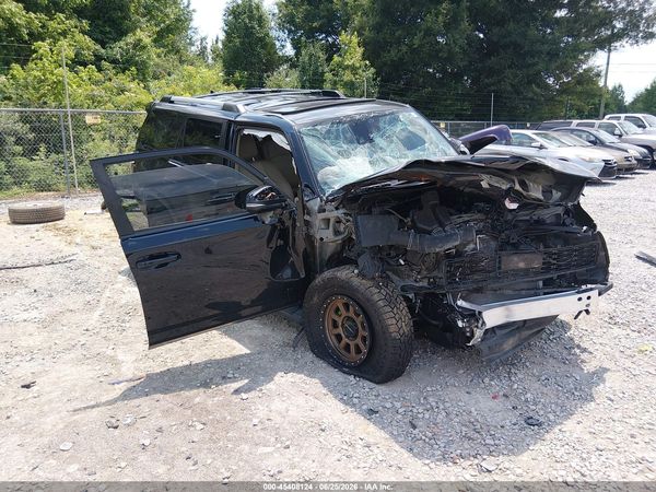 2022 TOYOTA 4RUNNER SR5 PREMIUM