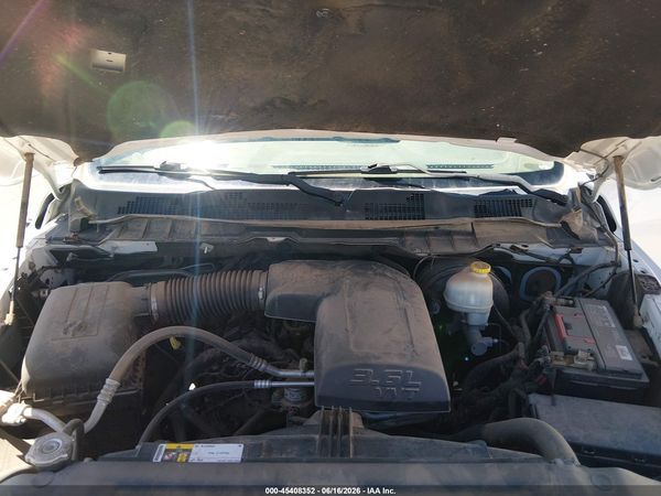 2016 RAM 1500 ST CREW CAB 4X4