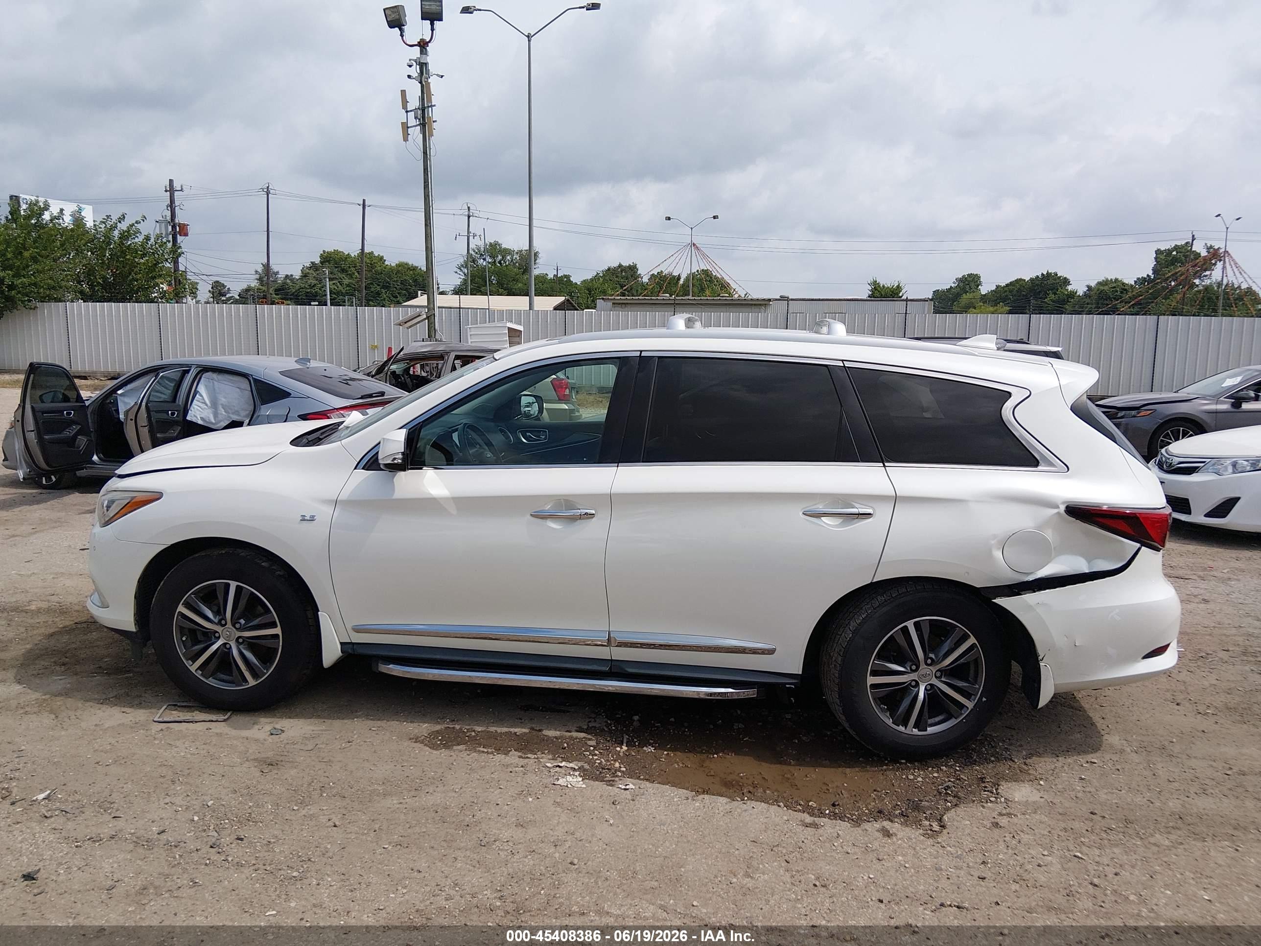 2019 INFINITI QX60 LUXE