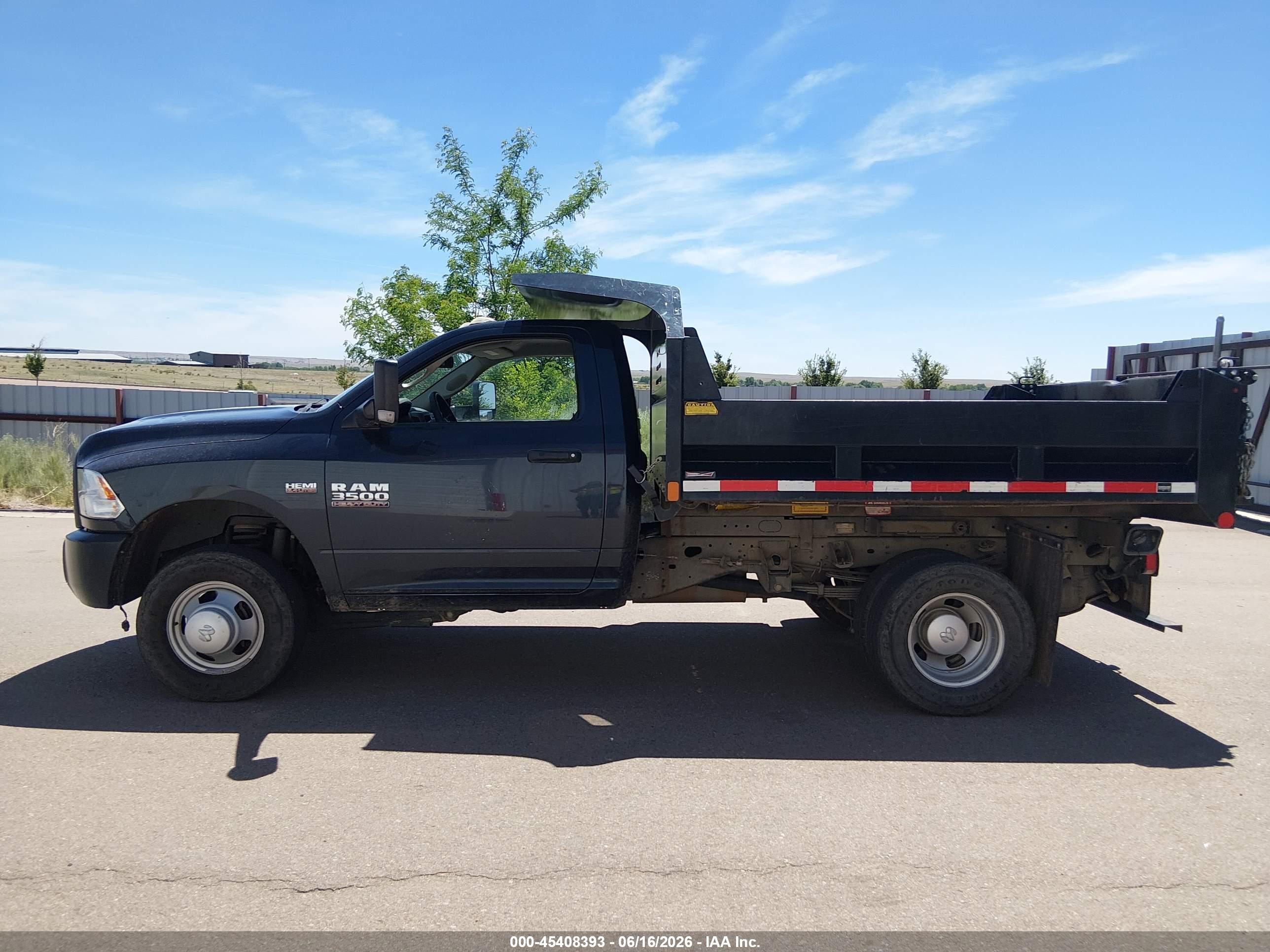 2018 RAM 3500 CHASSIS TRADESMAN/SLT