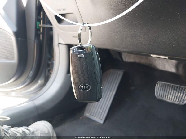 2020 KIA OPTIMA SE