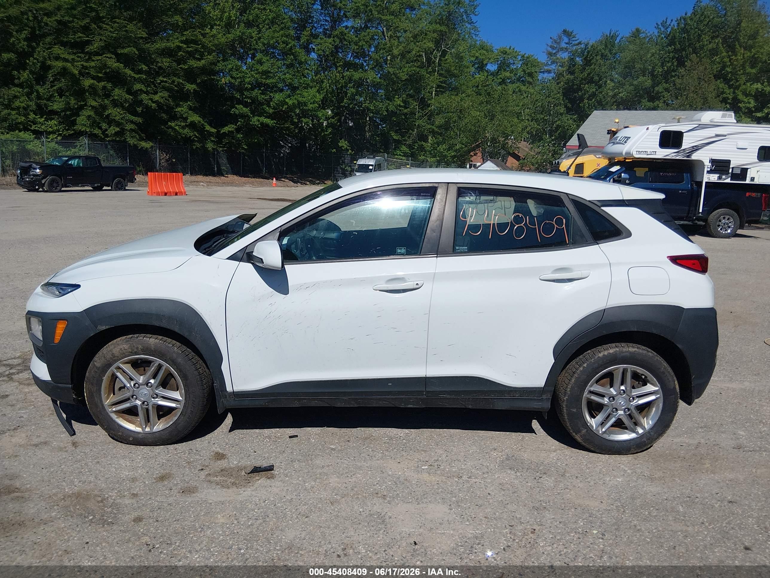 2021 HYUNDAI KONA SE