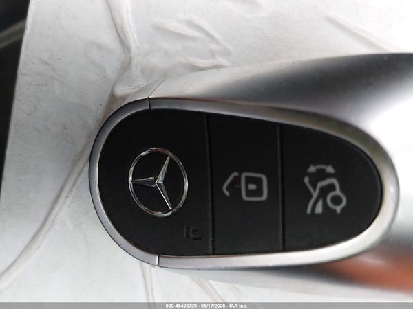 2024 MERCEDES-BENZ C 300