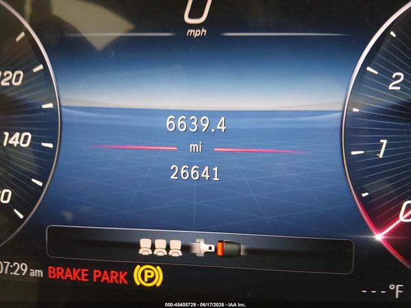 2024 MERCEDES-BENZ C 300