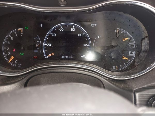 2019 JEEP GRAND CHEROKEE LAREDO E 4X4