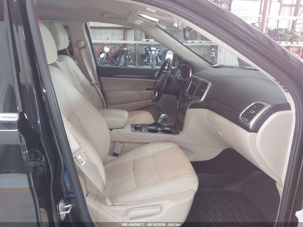 2019 JEEP GRAND CHEROKEE LAREDO E 4X4