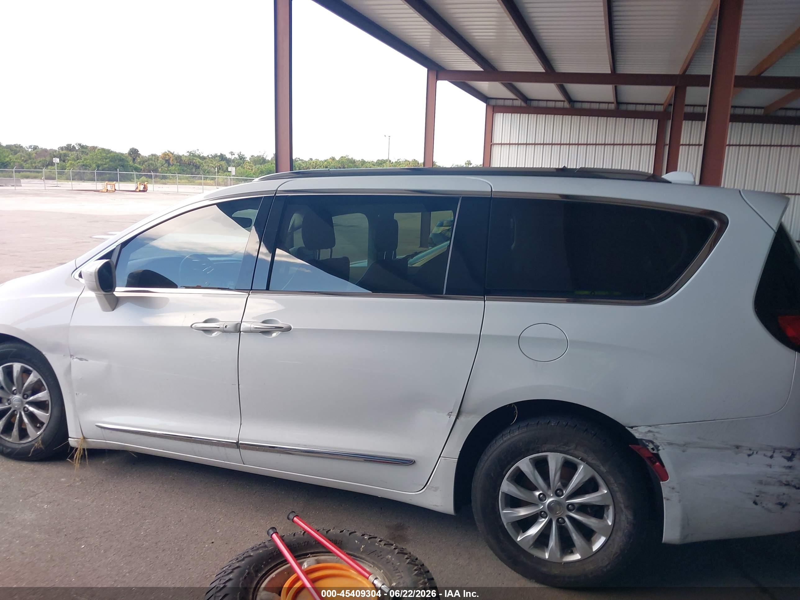 2018 CHRYSLER PACIFICA TOURING L