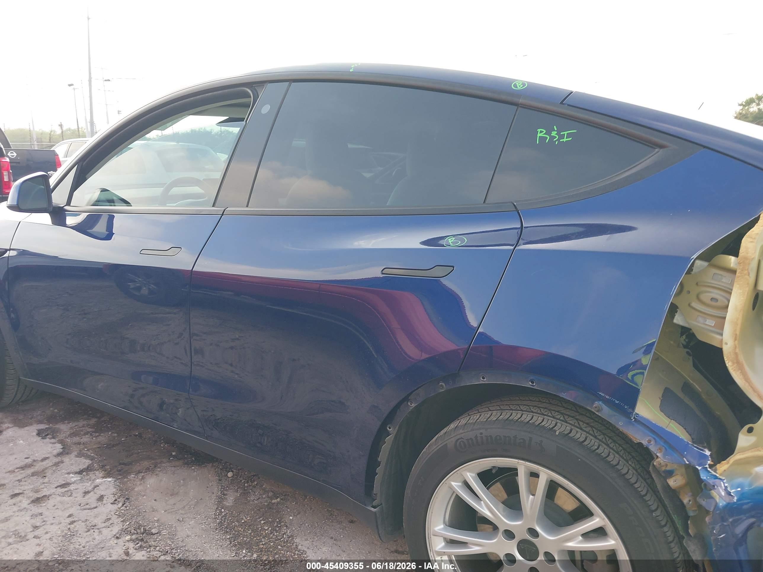 2023 TESLA MODEL Y
