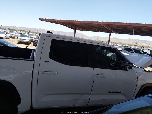 2026 TOYOTA TUNDRA SR5 CREWMAX 5.5' BED