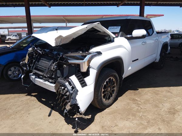 2026 TOYOTA TUNDRA SR5 CREWMAX 5.5' BED