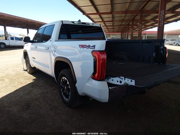 2026 TOYOTA TUNDRA SR5 CREWMAX 5.5' BED
