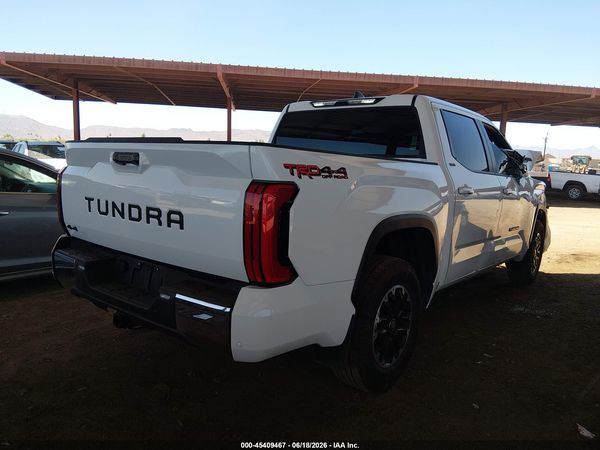 2026 TOYOTA TUNDRA SR5 CREWMAX 5.5' BED