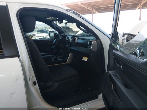 2026 TOYOTA TUNDRA SR5 CREWMAX 5.5' BED