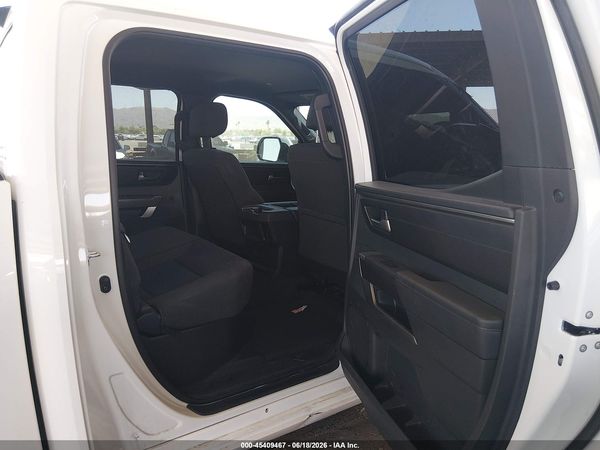 2026 TOYOTA TUNDRA SR5 CREWMAX 5.5' BED
