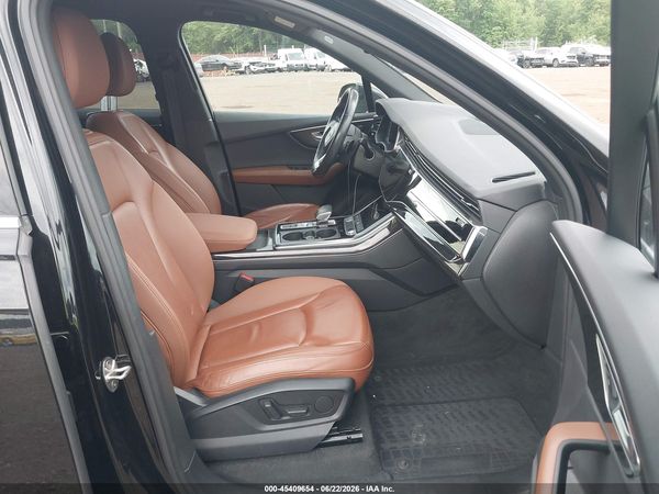 2020 AUDI Q7