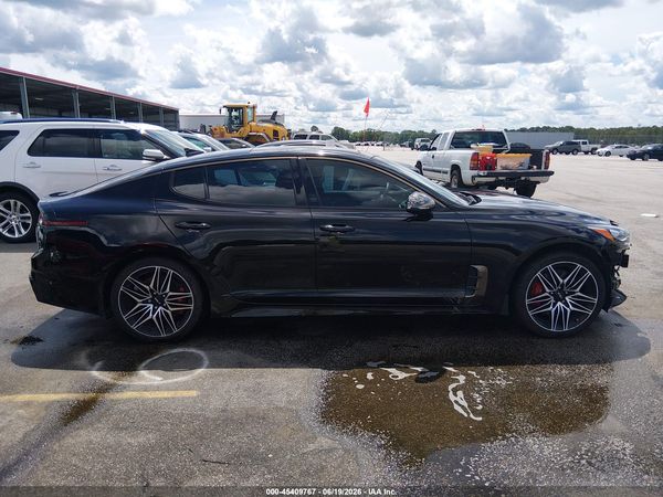 2022 KIA STINGER GT2