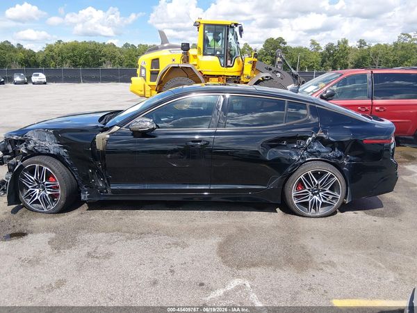 2022 KIA STINGER GT2