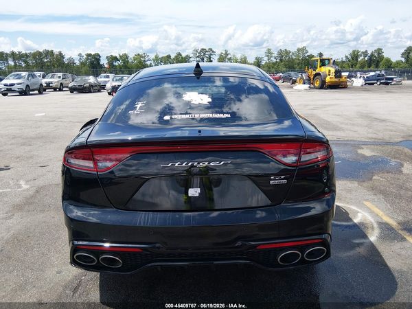 2022 KIA STINGER GT2