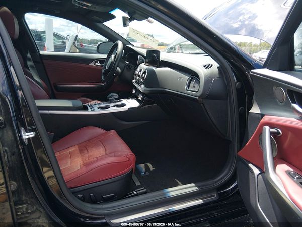 2022 KIA STINGER GT2