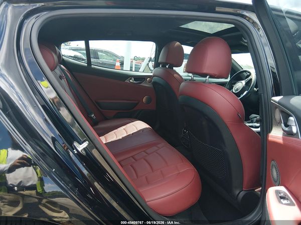 2022 KIA STINGER GT2