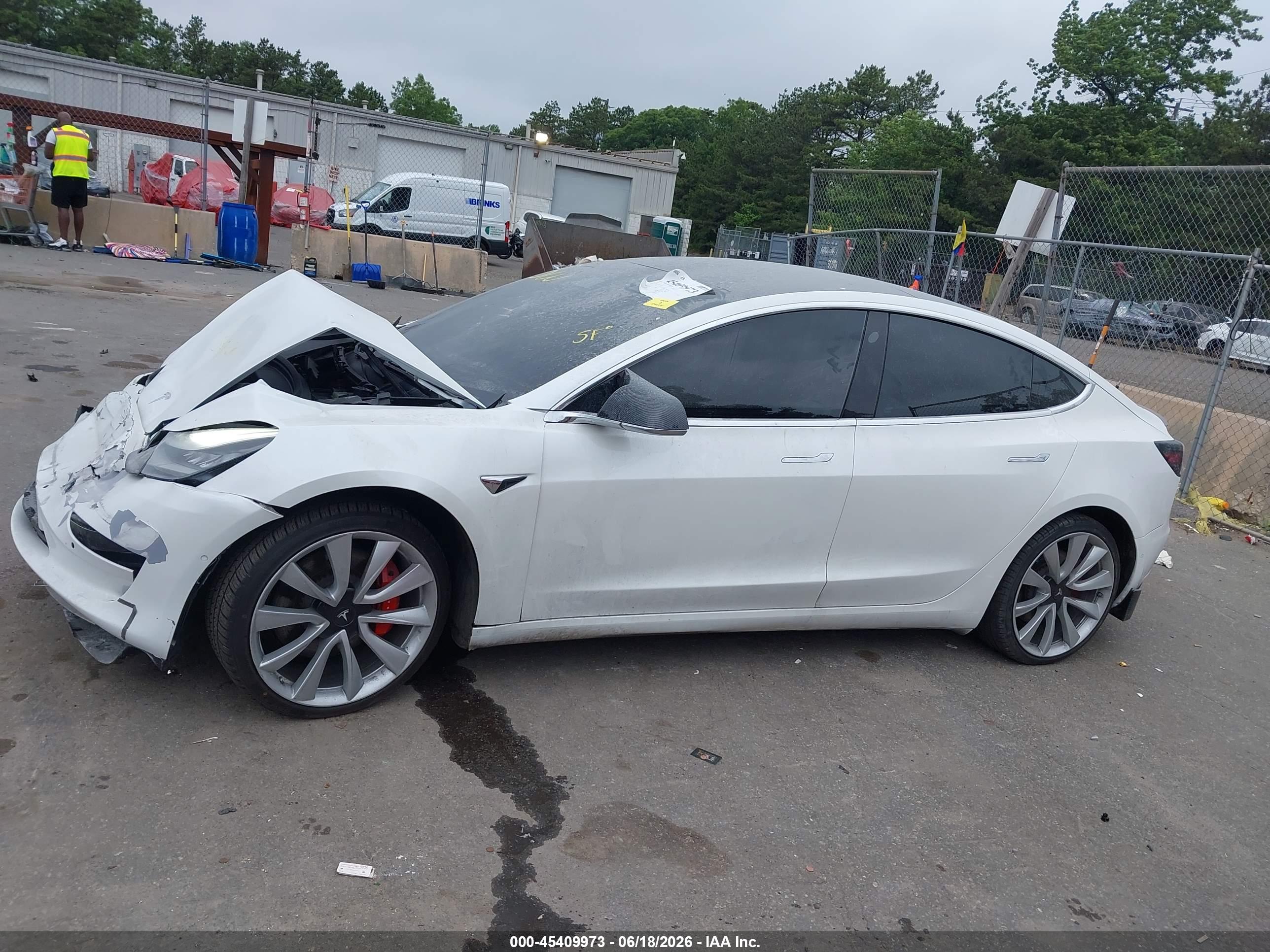 2019 TESLA MODEL 3 LONG RANGE/PERFORMANCE