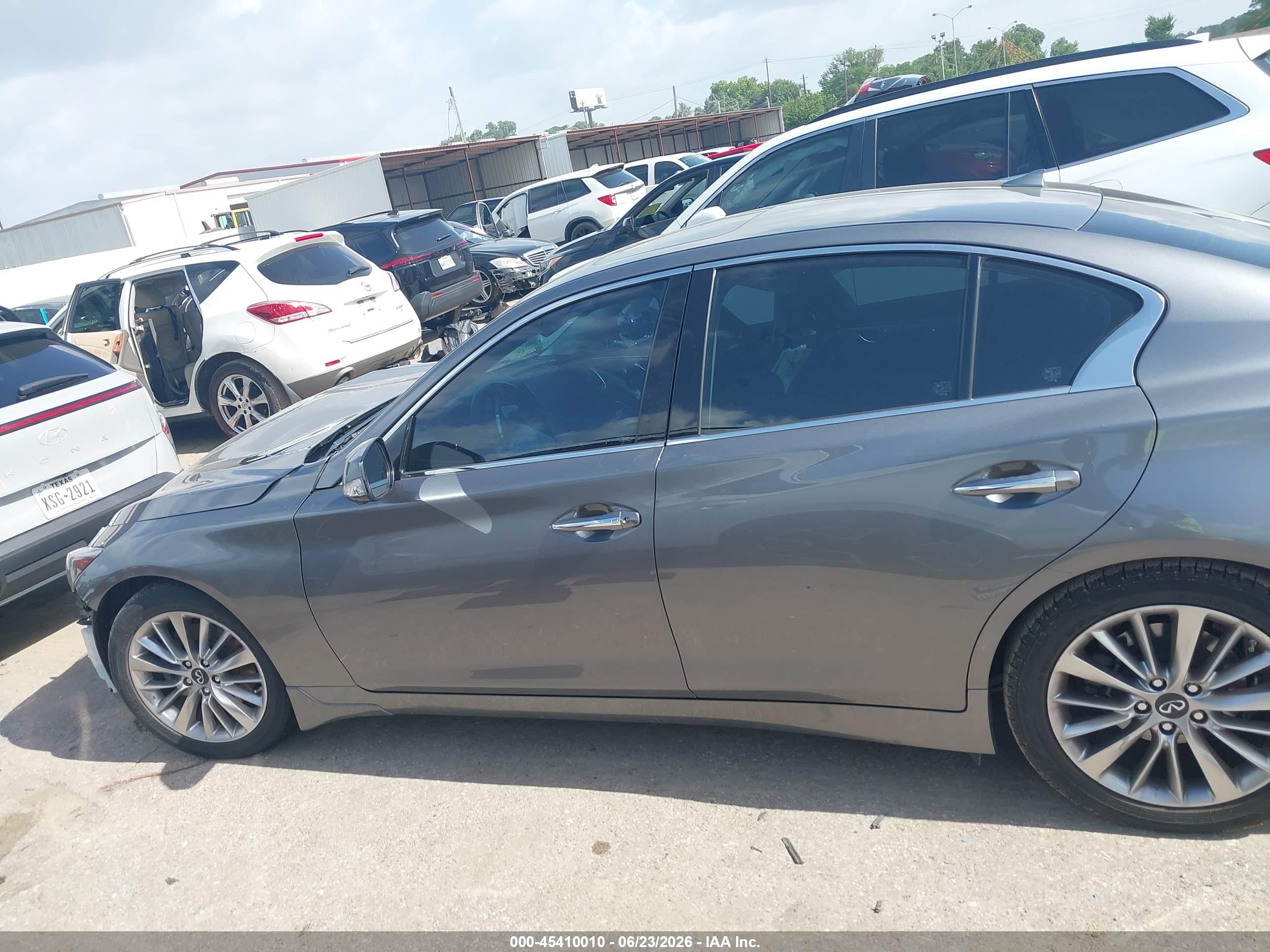 2021 INFINITI Q50 LUXE