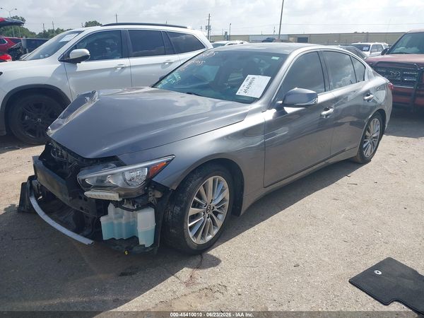 2021 INFINITI Q50 LUXE