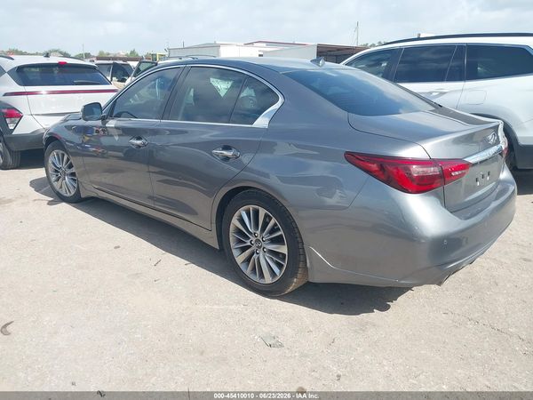 2021 INFINITI Q50 LUXE