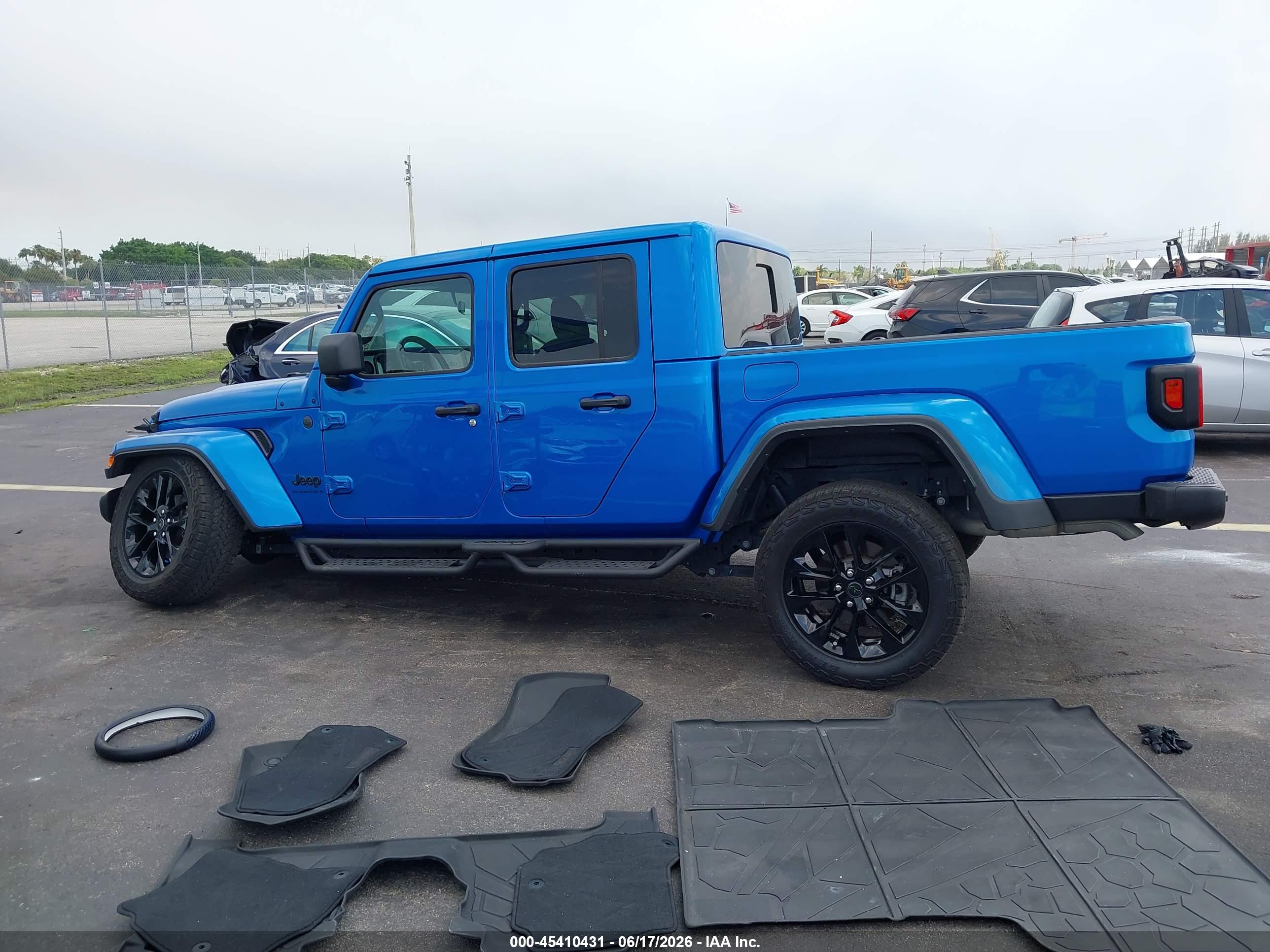 2025 JEEP GLADIATOR NIGHTHAWK