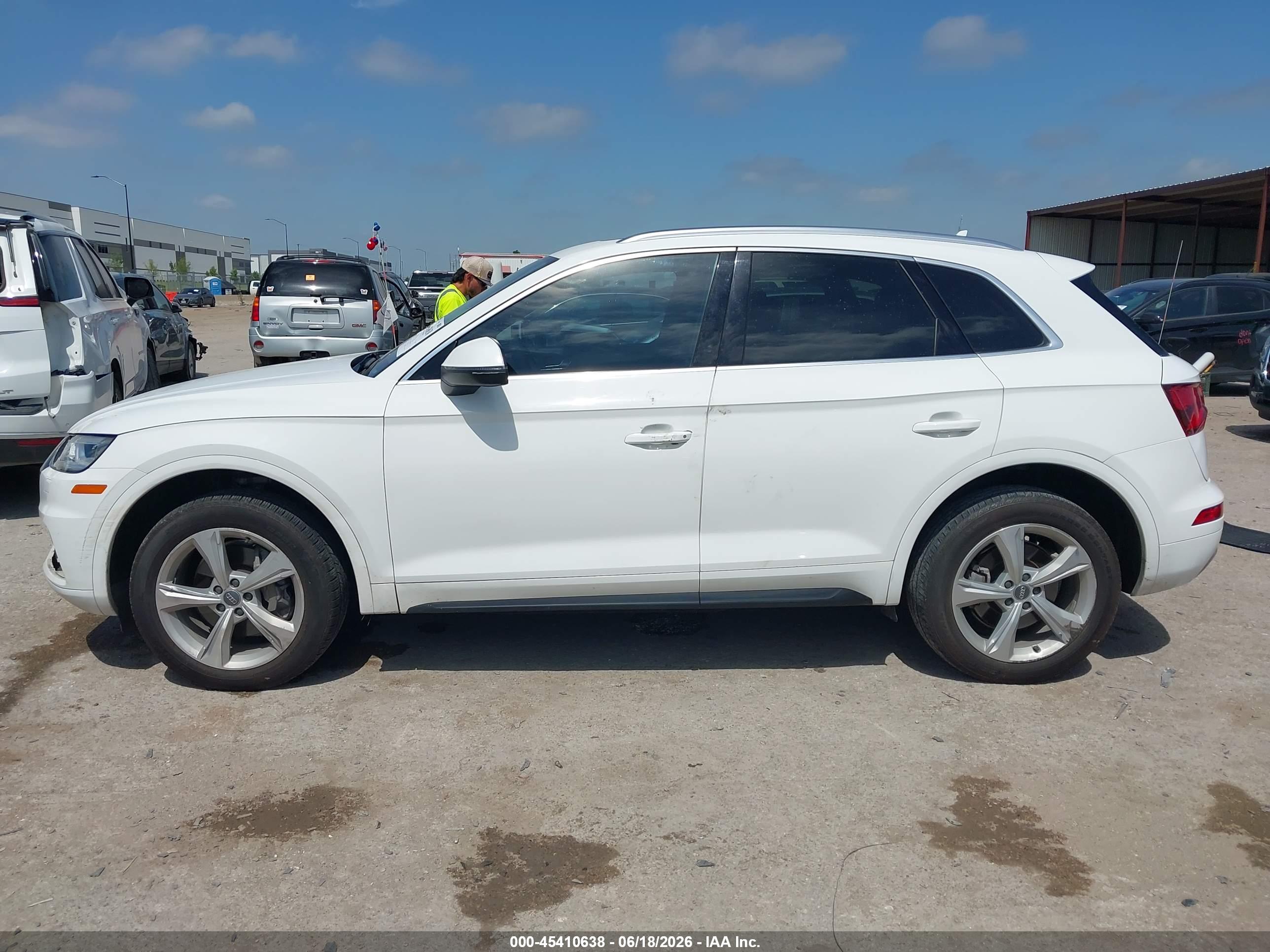2020 AUDI Q5