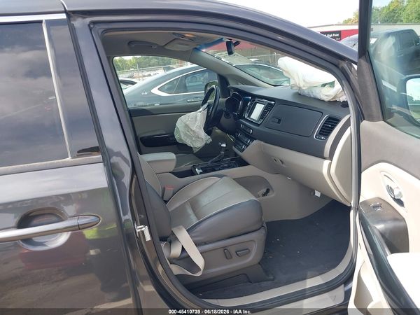 2017 KIA SEDONA SX