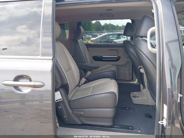 2017 KIA SEDONA SX